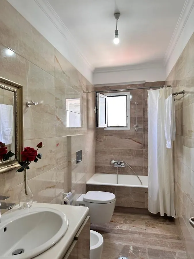 Hotel Bella Vista Sarande 4*,  Albania